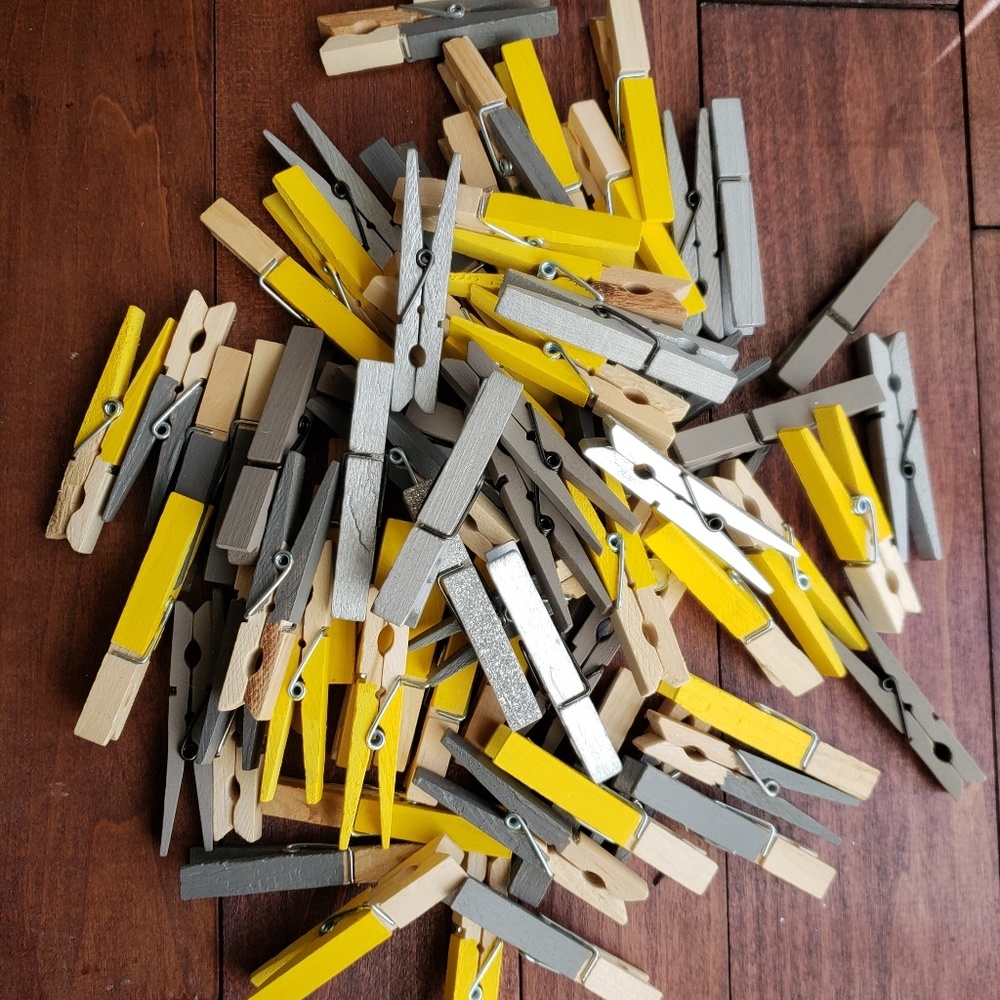 85 Neutral babyshower clothespins